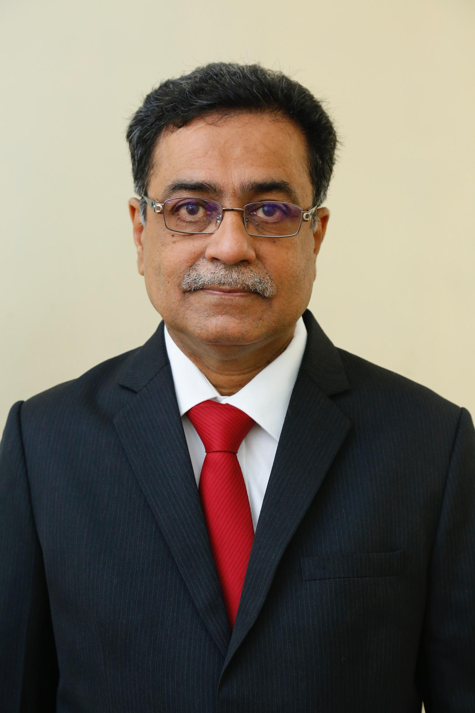 Dr.Ayyadurai-R